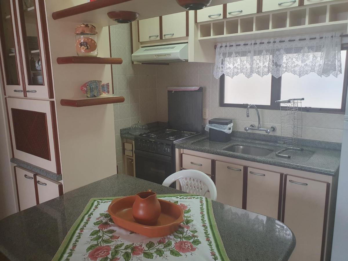 Appartamento Apartamento 50Mts Praia Dos Ingleses Florianópolis Esterno foto